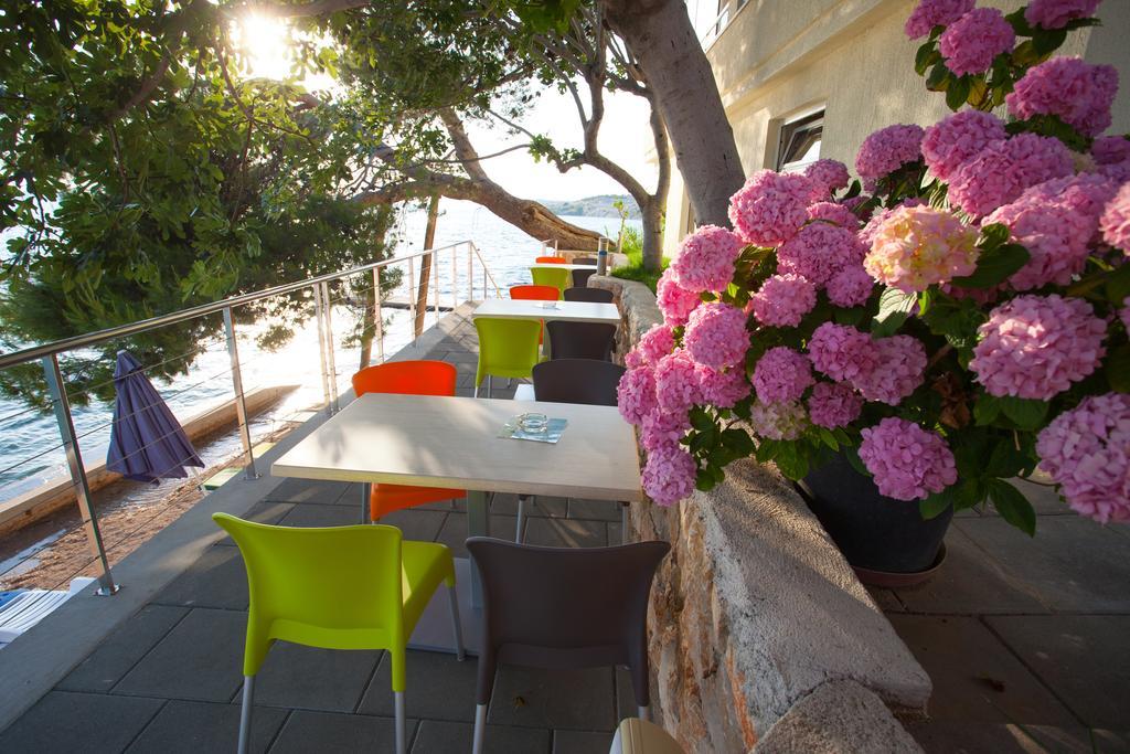 Apartments Vila 4M ราชานาส ภายนอก รูปภาพ