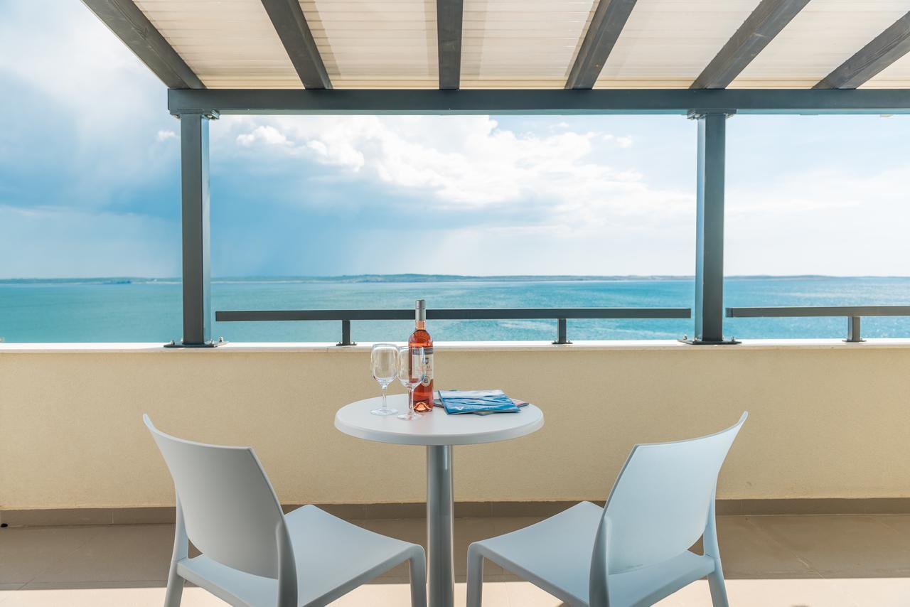 Apartments Vila 4M ราชานาส ภายนอก รูปภาพ
