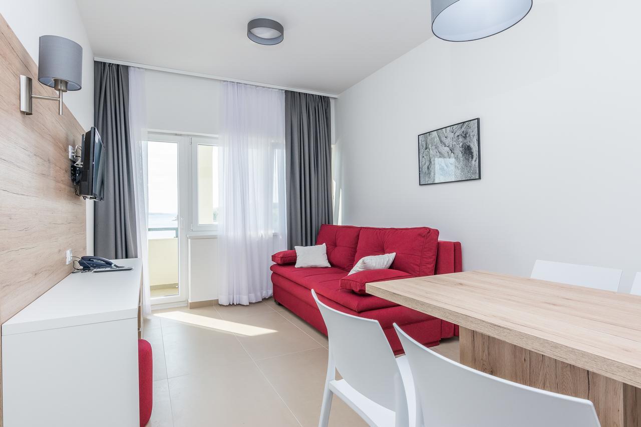 Apartments Vila 4M ราชานาส ภายนอก รูปภาพ